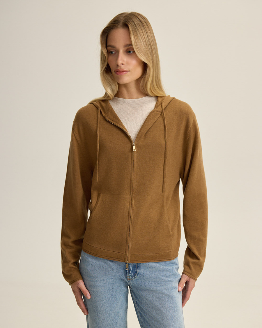 шерстяной кардиган на молнии с капюшоном  фотография