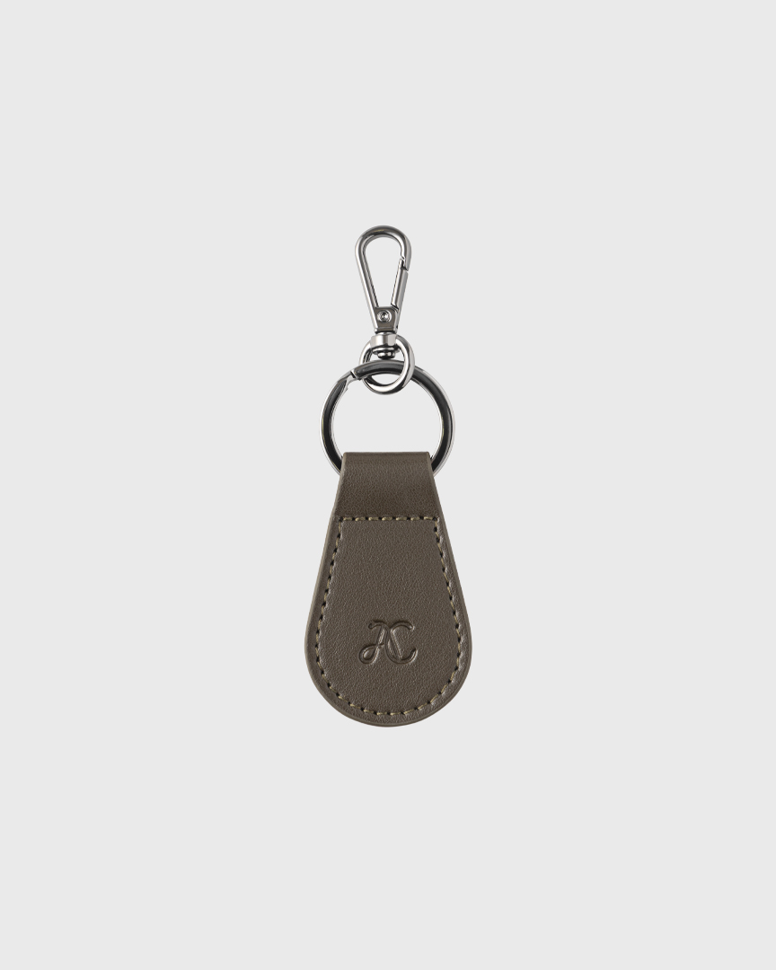 

Брелок из кожи, с карабином, хаки