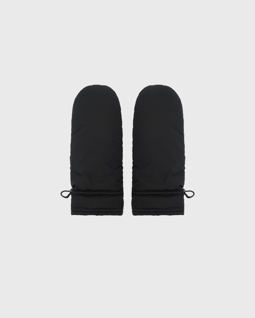 теплые варежки текстильные  фотография