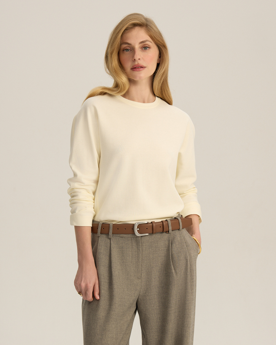 Лонгслив с цельнокроеным рукавом молочный 6900₽