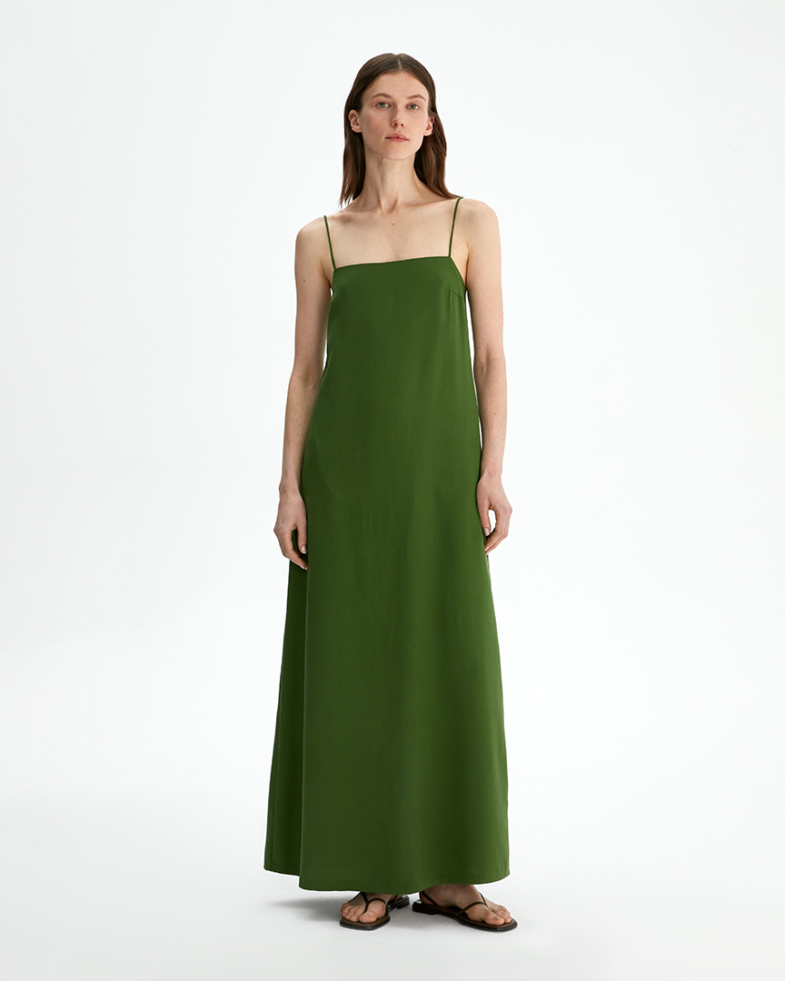 Платье сарафан длины макси на тонких бретелях из лиоцелла, зеленый - фото 1