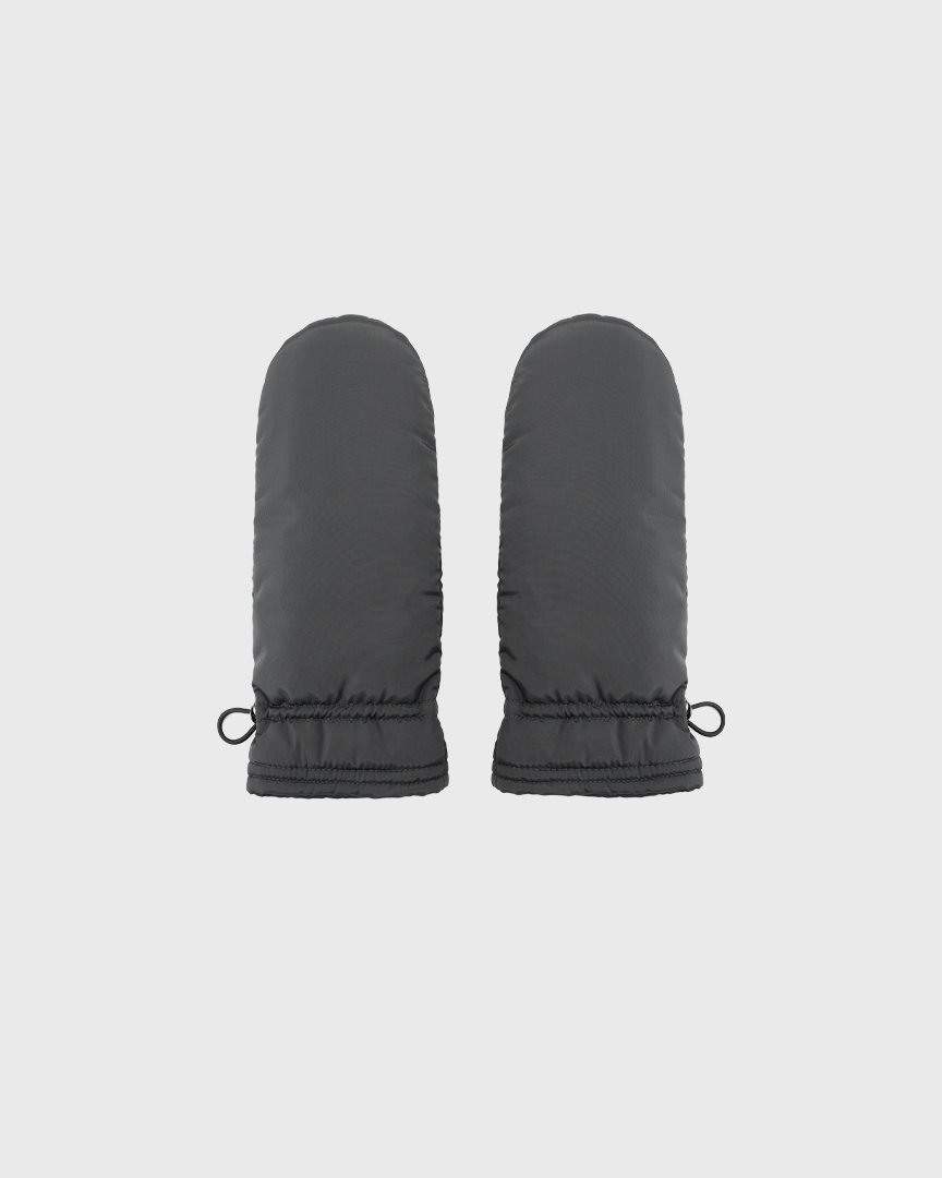 теплые варежки текстильные  фотография