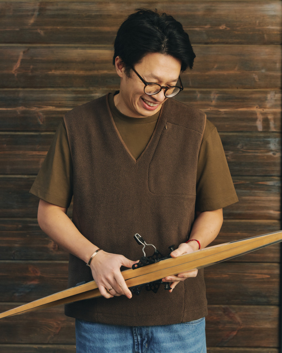 

Жилет из шерпы, горький шоколад