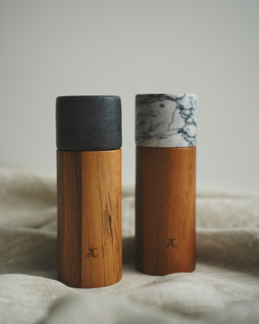 

Набор мельниц для соли и перца