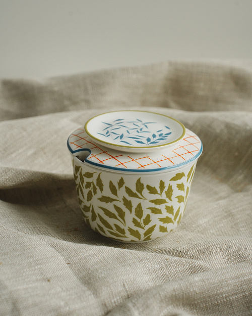 Сахарница, белый