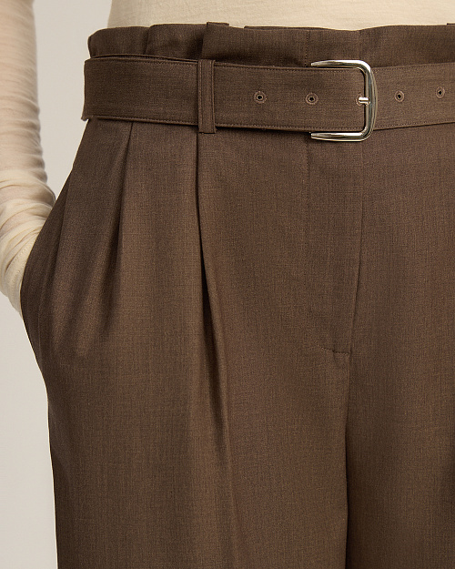 Брюки с защипами, с поясом, коричневый