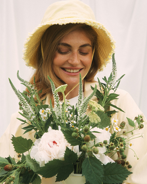 Панама с вышивкой Unisex, желтый