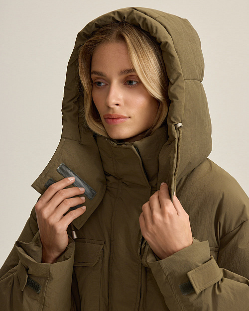 Пуховик парка с накладными карманами, хаки
