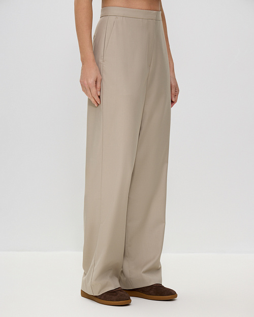 Брюки прямого кроя, бежевый