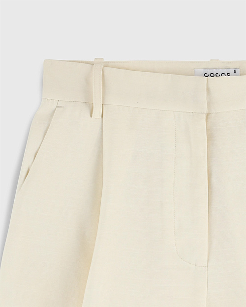 Шорты бермуды на подкладке, из тенселя, белый молочный