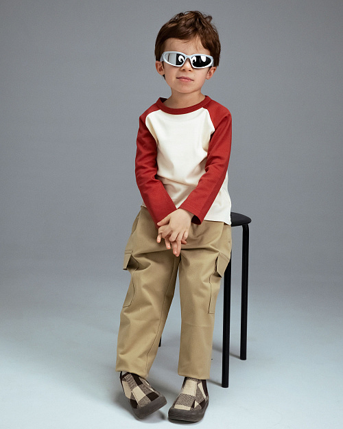 Детский хлопковый лонгслив Unisex с контрастными рукавами, светло-бежевый, красный