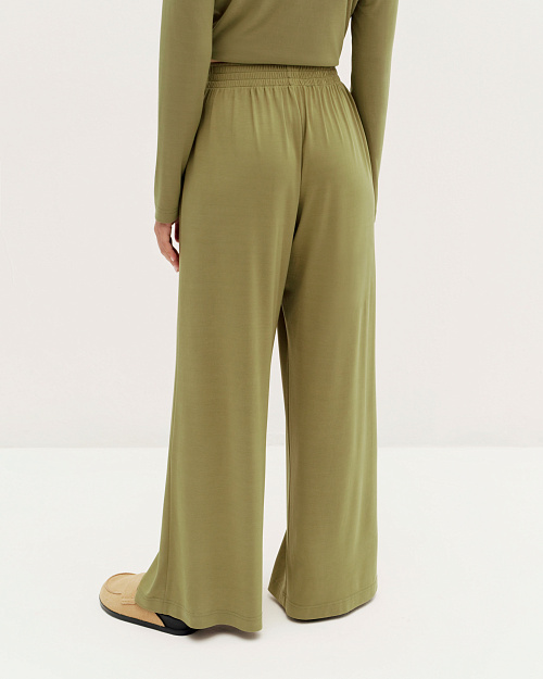 Мягкие трикотажные брюки из модала, хаки