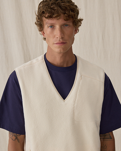 Мужской жилет из флиса шерпа, молочный