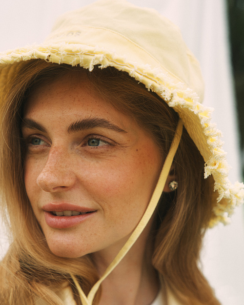 Панама с вышивкой Unisex, желтый